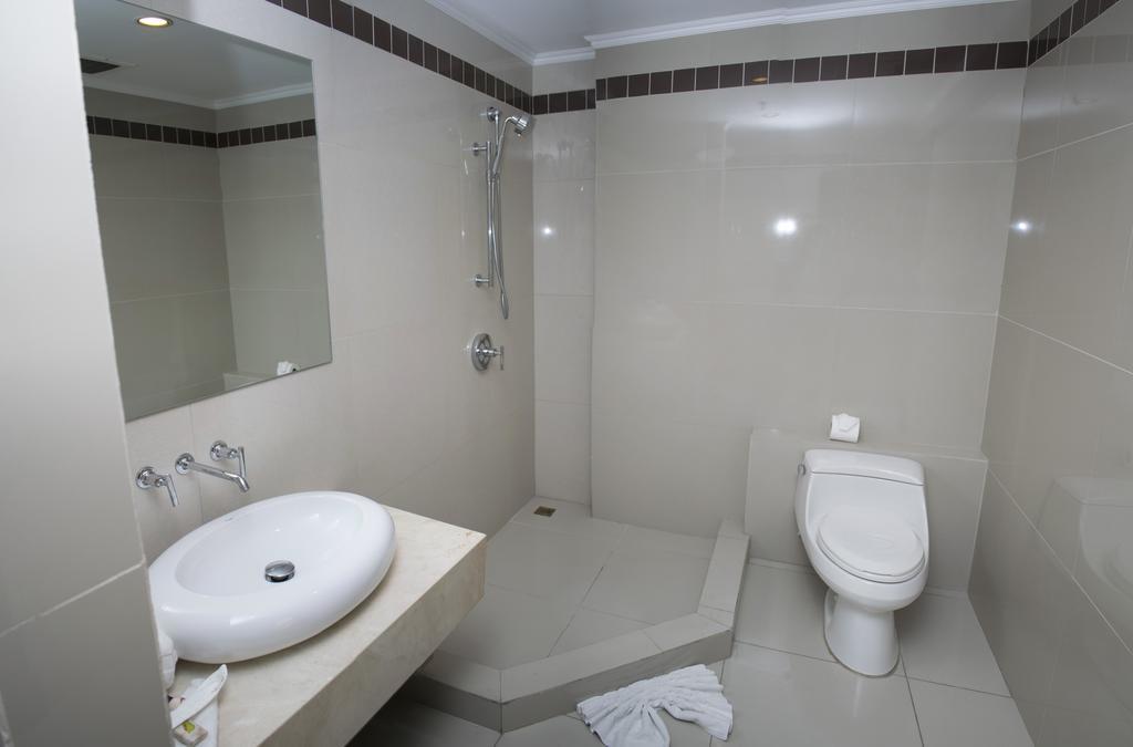 Torres Del Lago Suites And Apartments サンホセ エクステリア 写真