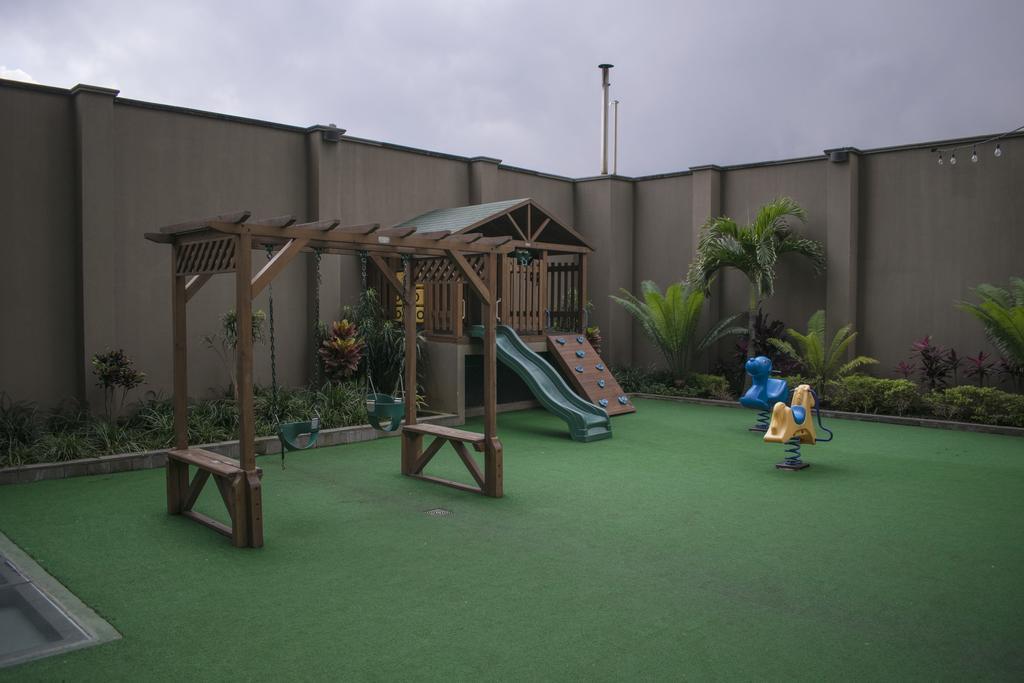Torres Del Lago Suites And Apartments サンホセ エクステリア 写真