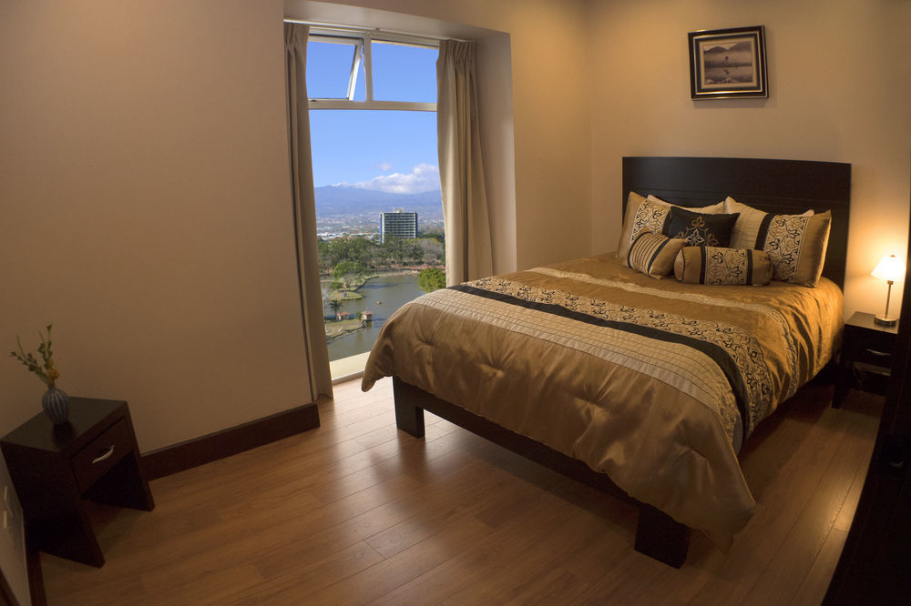 Torres Del Lago Suites And Apartments サンホセ エクステリア 写真