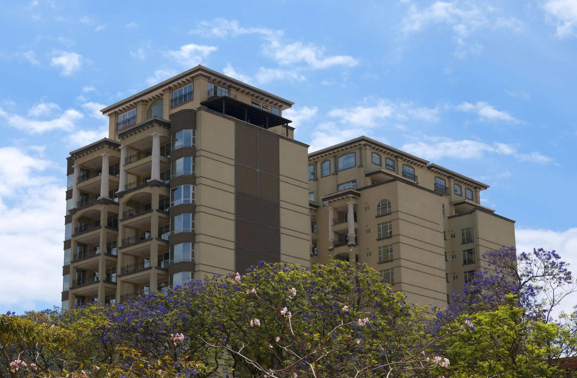 Torres Del Lago Suites And Apartments サンホセ エクステリア 写真
