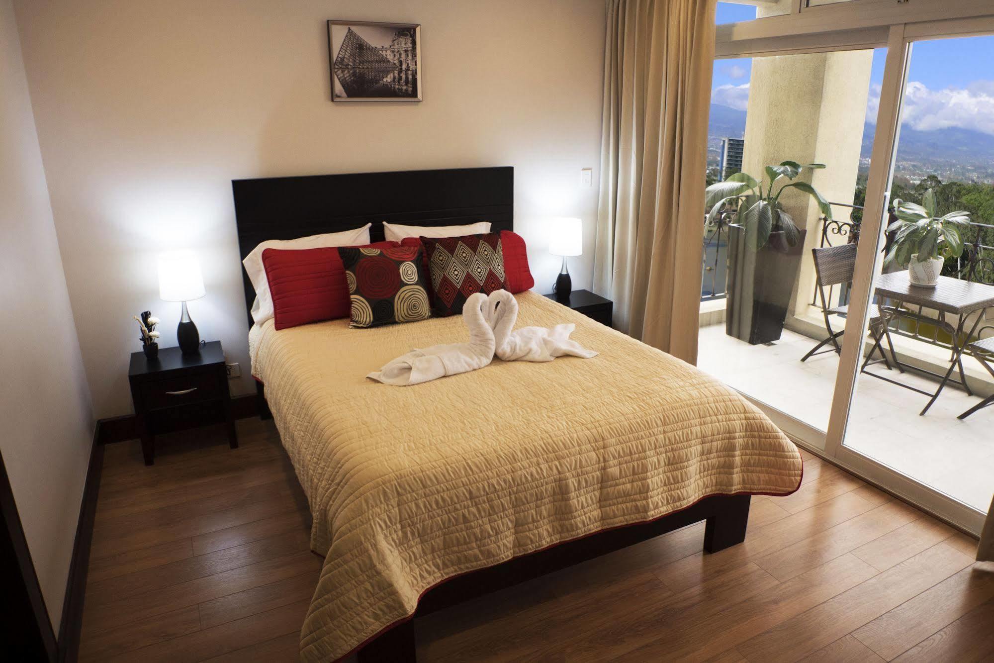 Torres Del Lago Suites And Apartments サンホセ エクステリア 写真