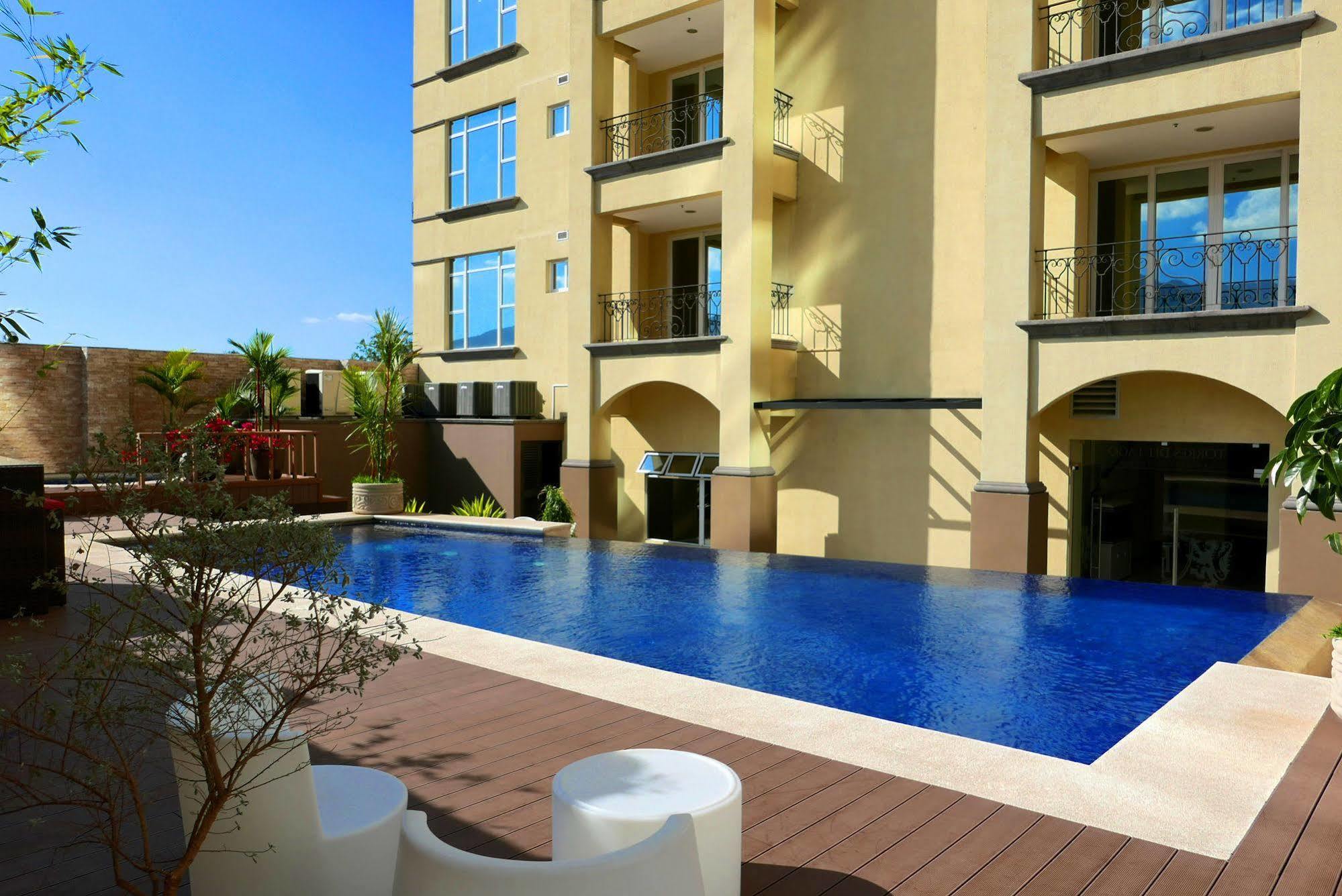 Torres Del Lago Suites And Apartments サンホセ エクステリア 写真