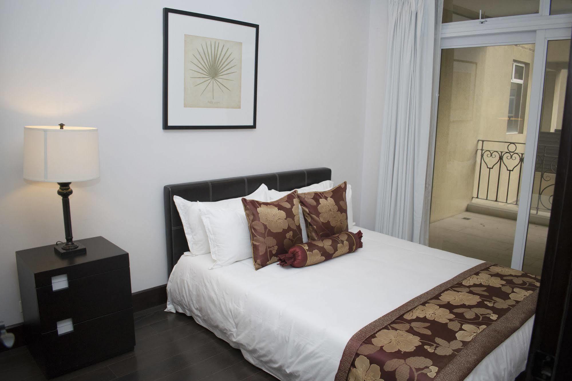 Torres Del Lago Suites And Apartments サンホセ エクステリア 写真