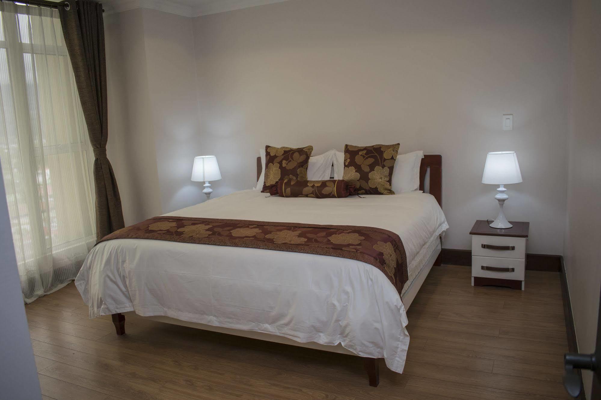 Torres Del Lago Suites And Apartments サンホセ エクステリア 写真