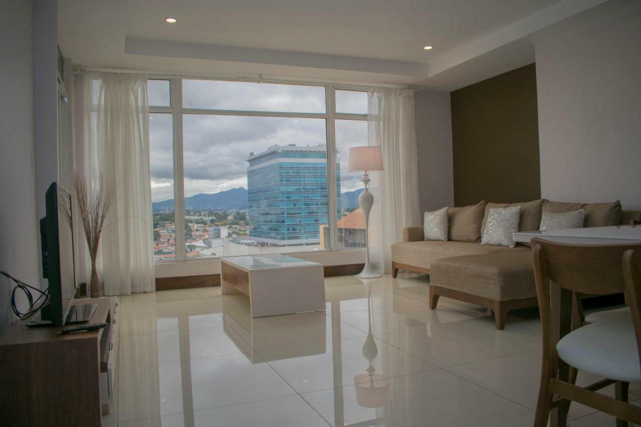 Torres Del Lago Suites And Apartments サンホセ エクステリア 写真