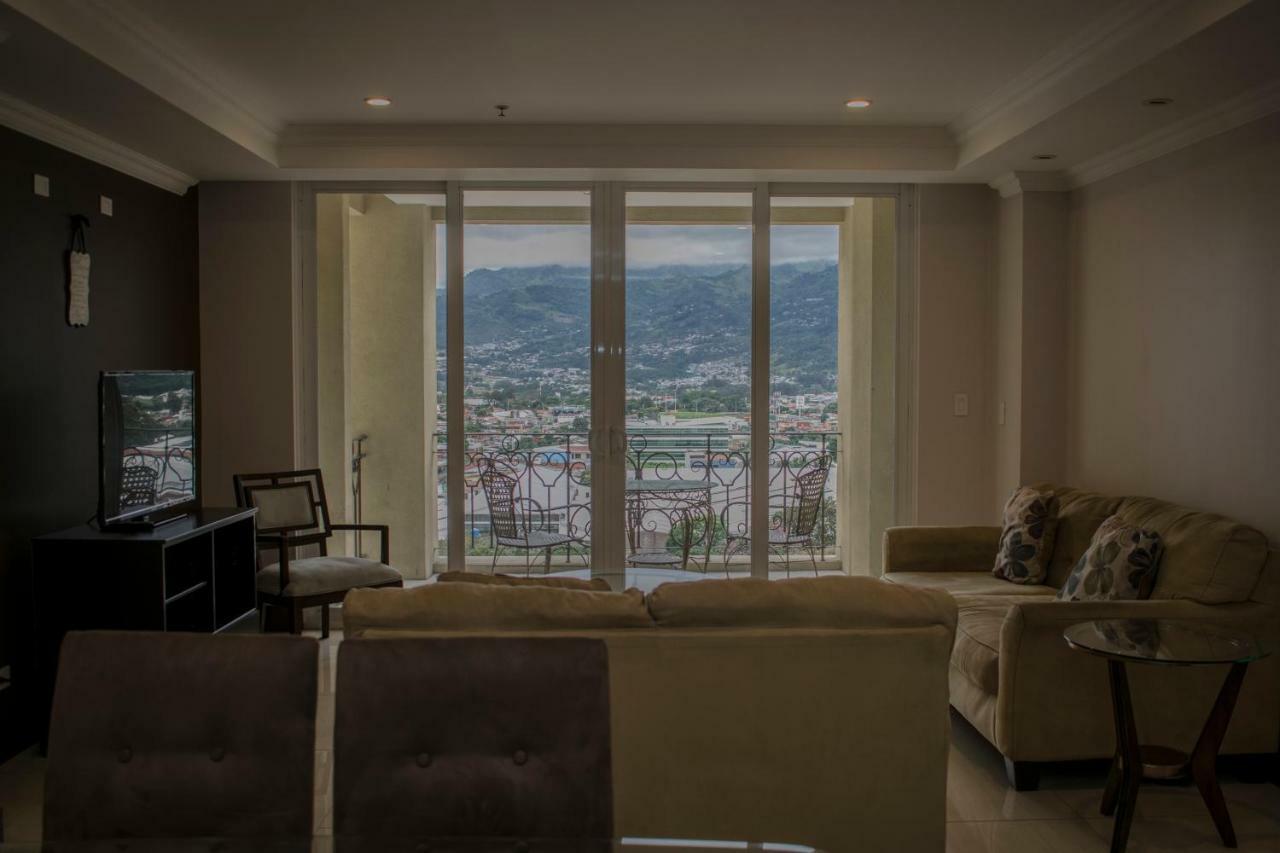 Torres Del Lago Suites And Apartments サンホセ エクステリア 写真